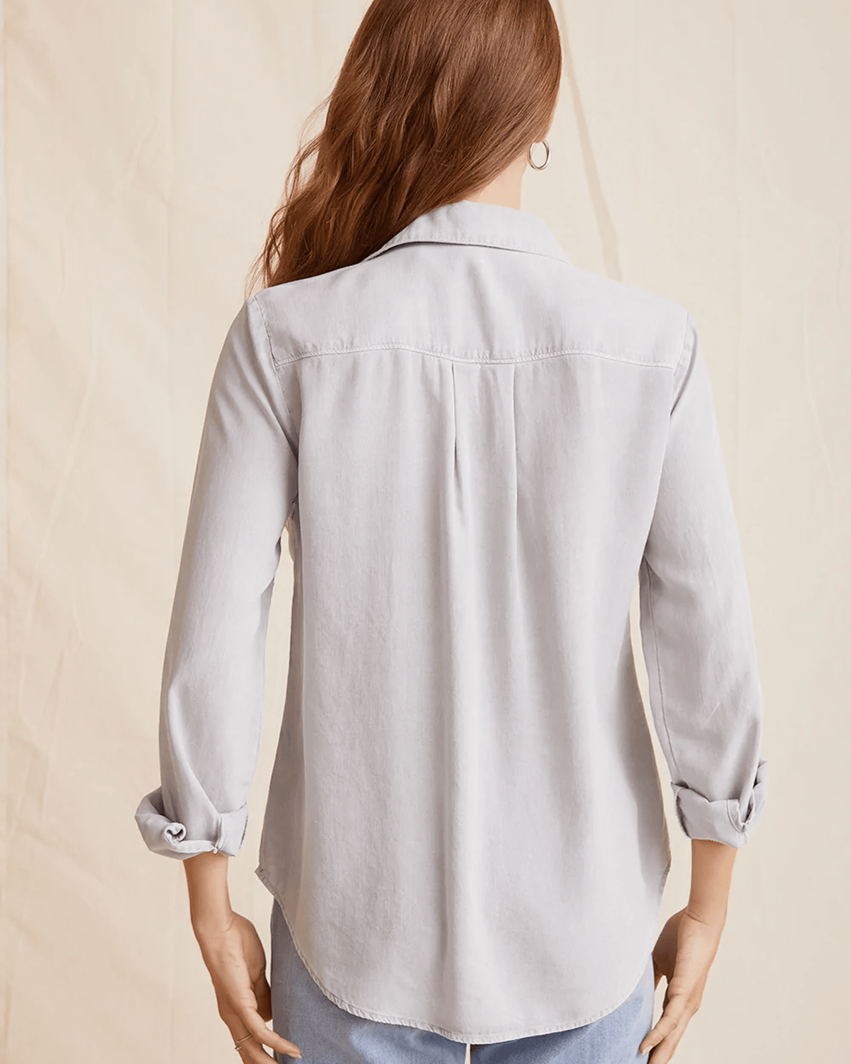Bella Dahl Clothing Two Pocket Classic Button Down in Foggy Sky