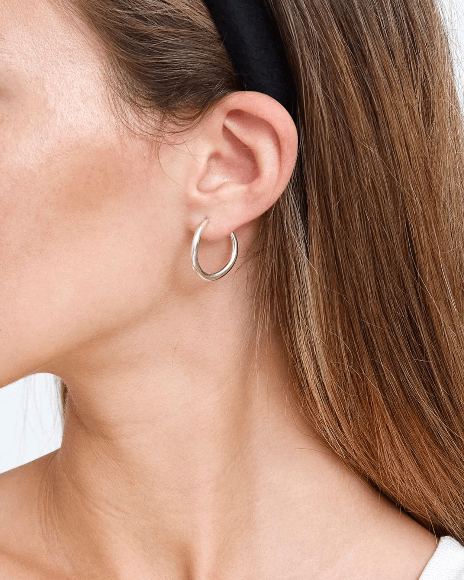 Small Silver Hoop Earrings - Silver - Woman - Earrings 