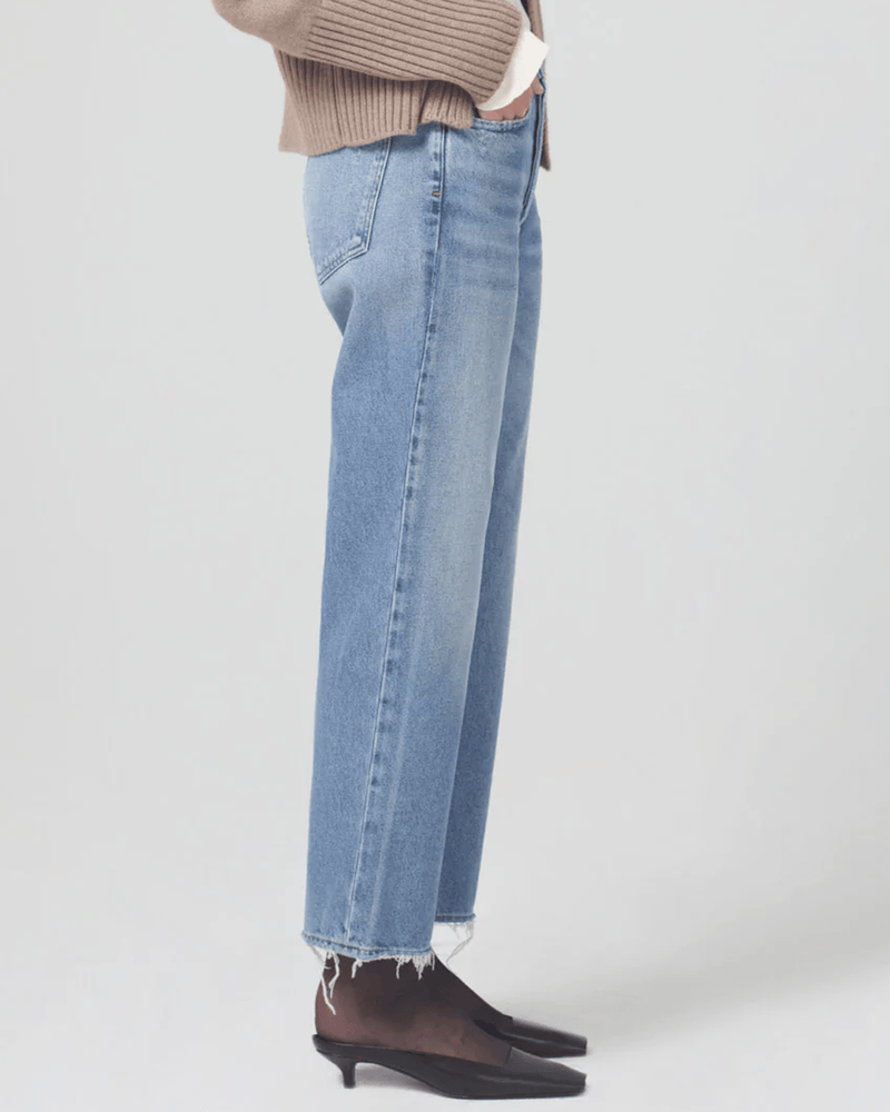 Citizens of Humanity Denim Emery Crop Relaxed Straight in Crescent
