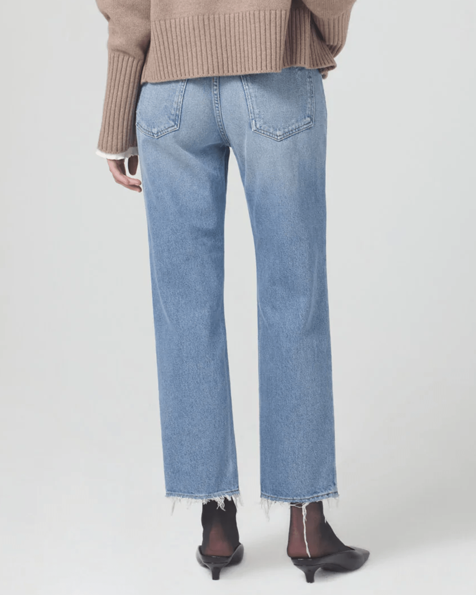 Emery Crop Relaxed Straight in Crescent