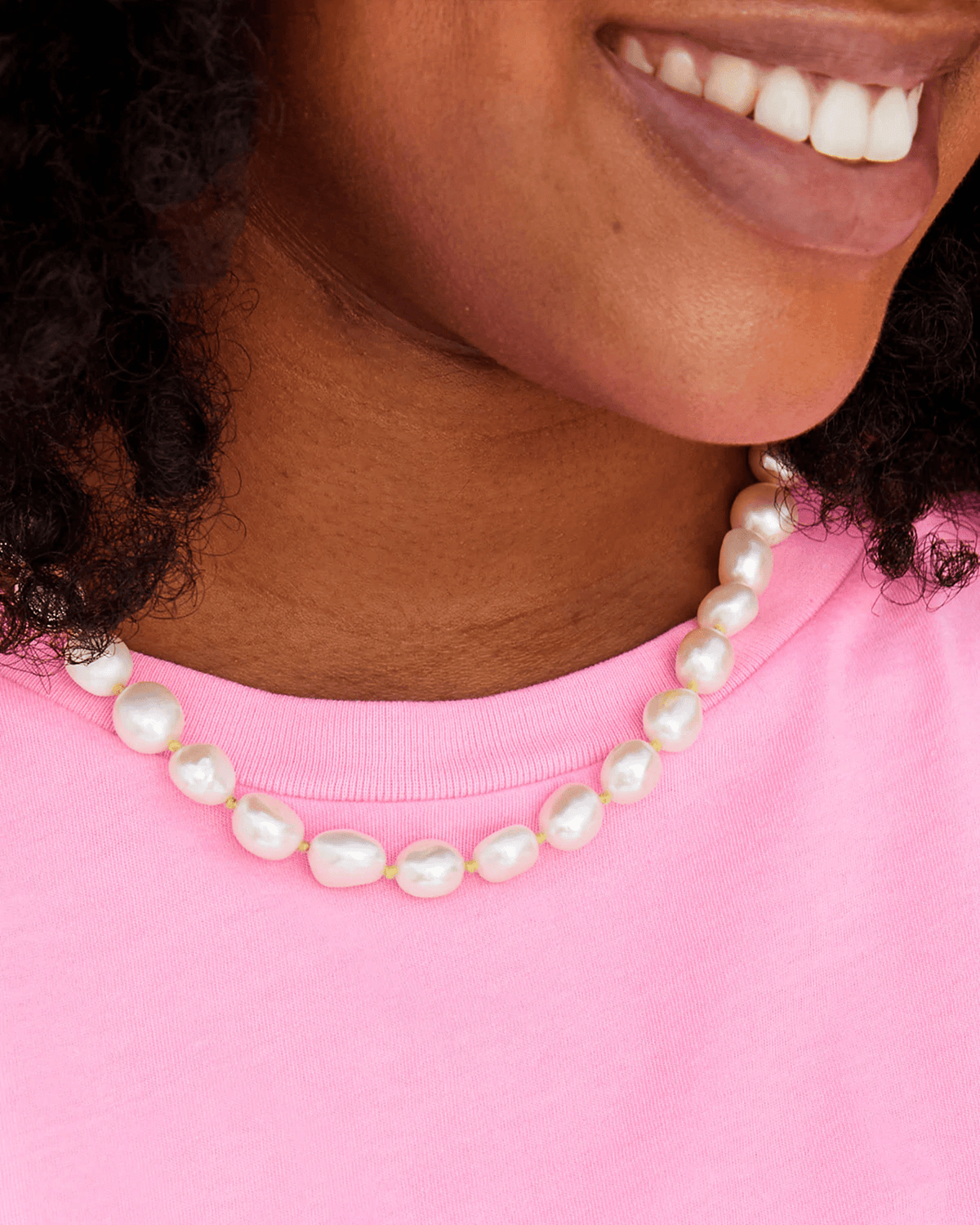 Clare V. Jewelry Freshwater Pearl Necklace in Cream/Neon Yellow Knots