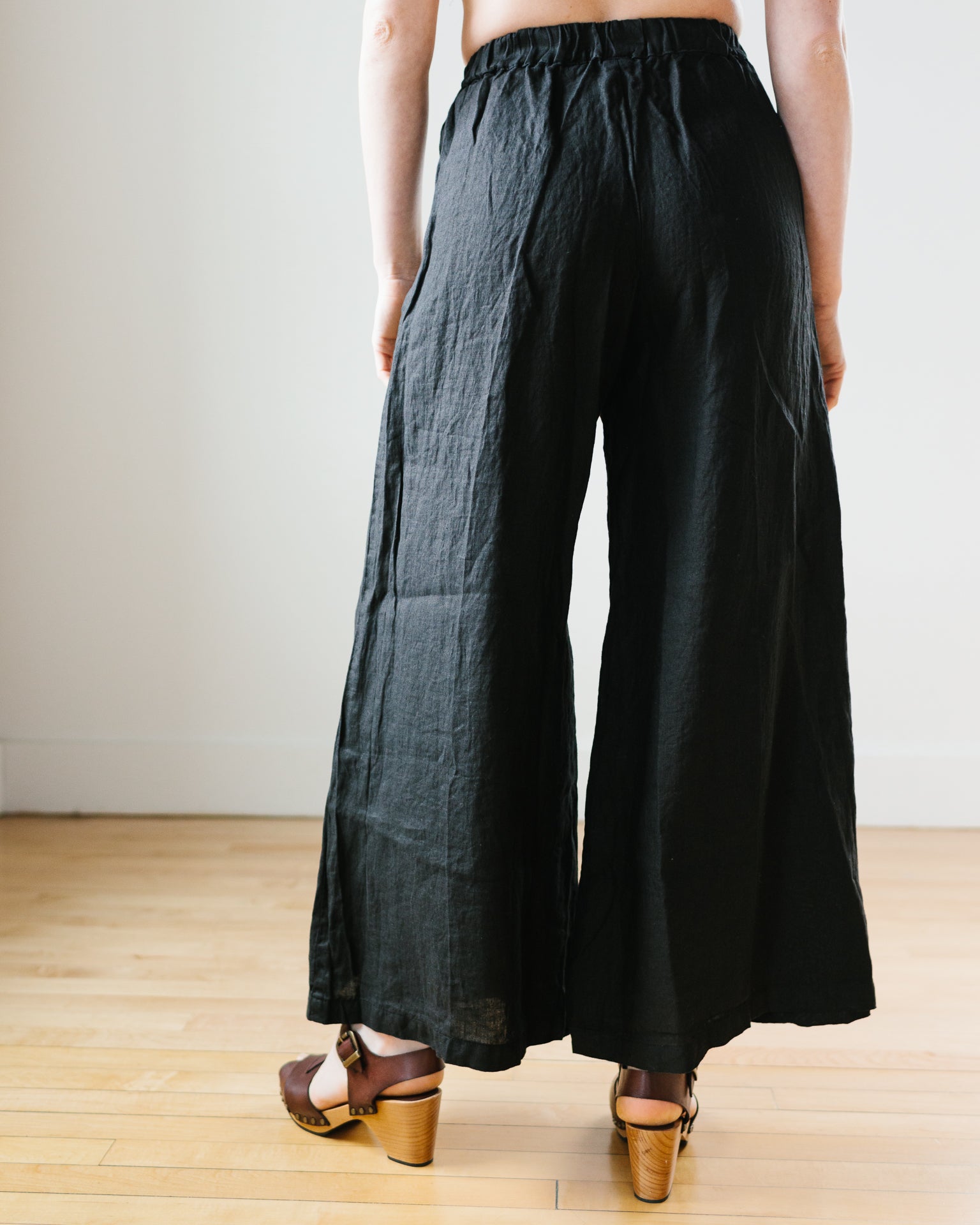 BLACK LINEN WRAP PANTS