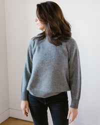 Demylee Clothing Gigi Easy Fit Crew Sweater in Med Heather Grey