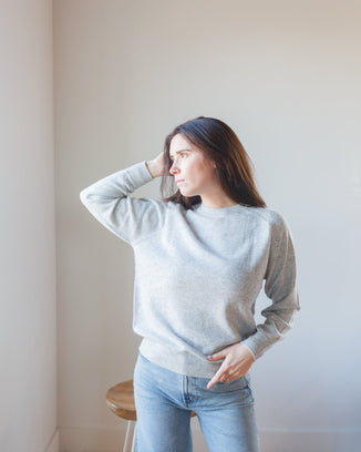 Demylee Clothing Gili Raglan Sweater in Heather Grey