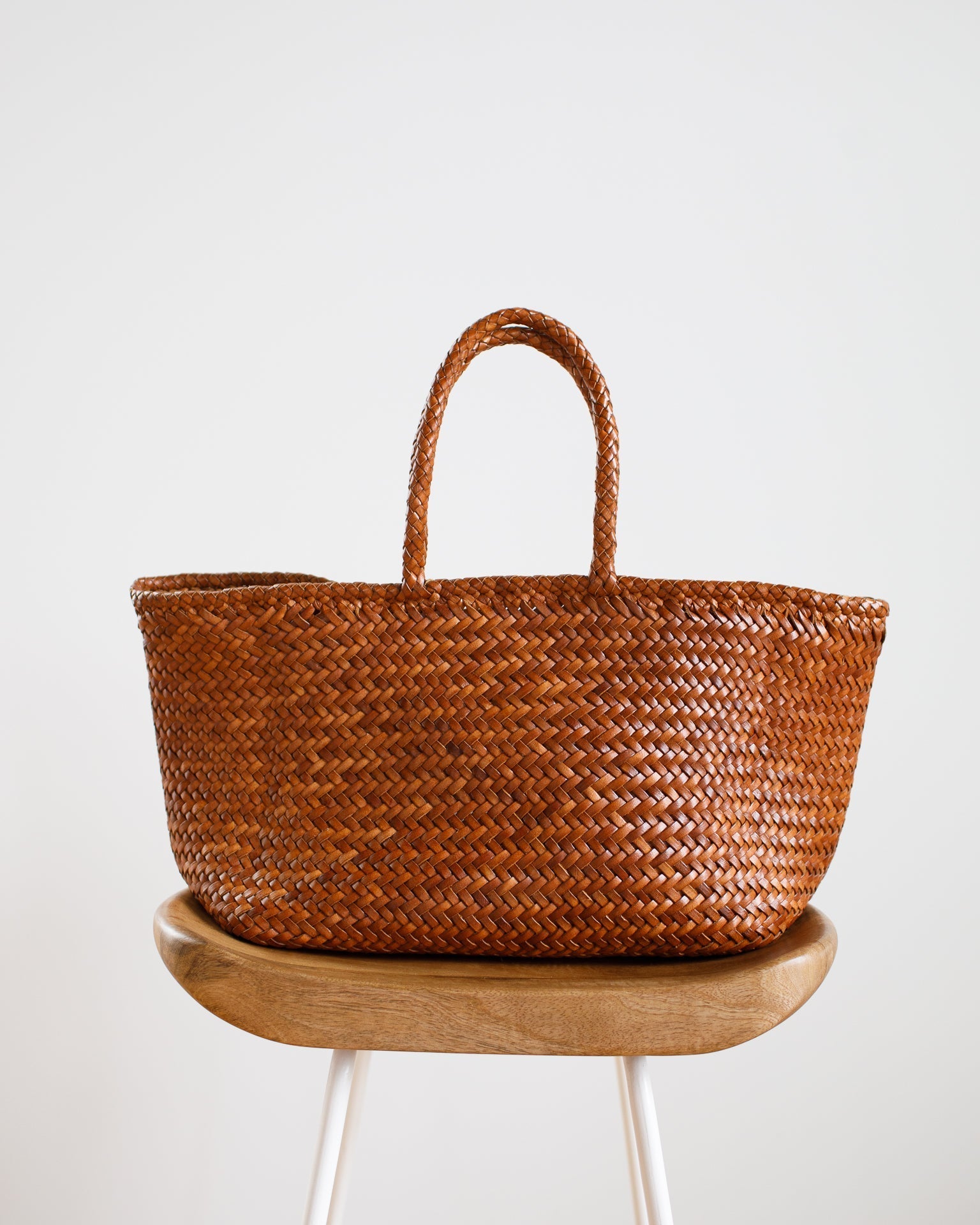 Dragon Diffusion Grace Basket - Big in Tan- Bliss Boutiques