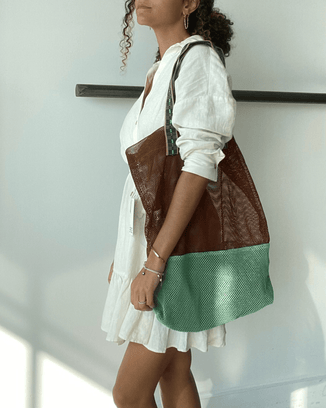 Épice Accessories Brown/Mint Large Mesh Bag in Brown/Mint