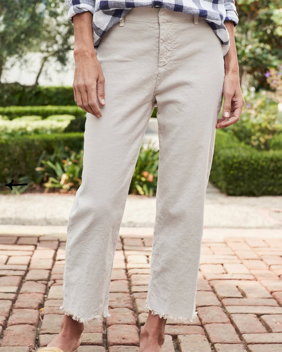 Frank & Eileen Clothing Kinsale Pant in Cement