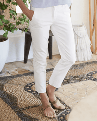 Frank & Eileen Clothing Wicklow in White Performance Denim