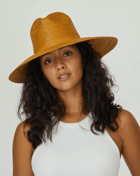 Freya Redwood in Butterscotch 
