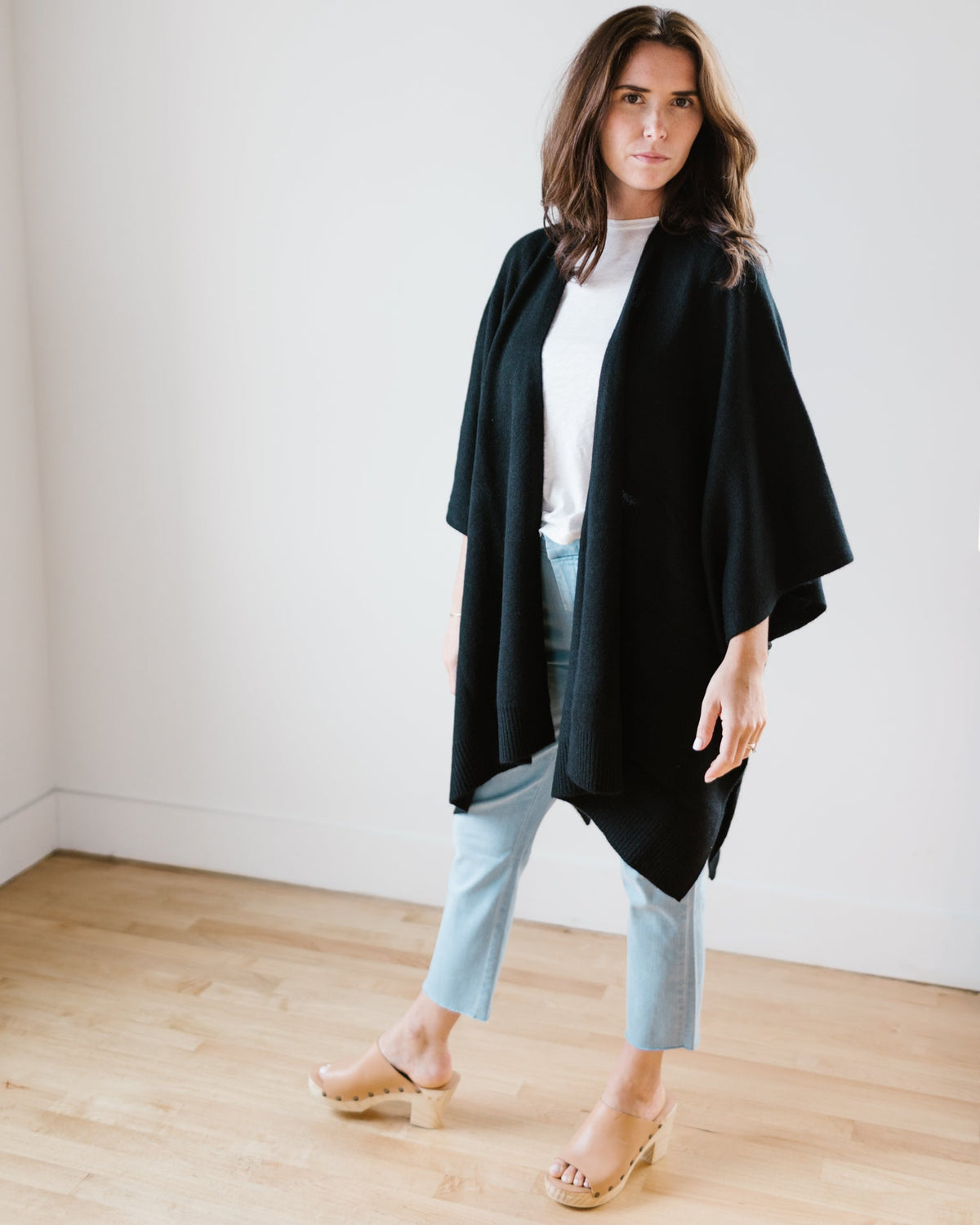 Margaret O'Leary Clothing Cashmere Cape in Black