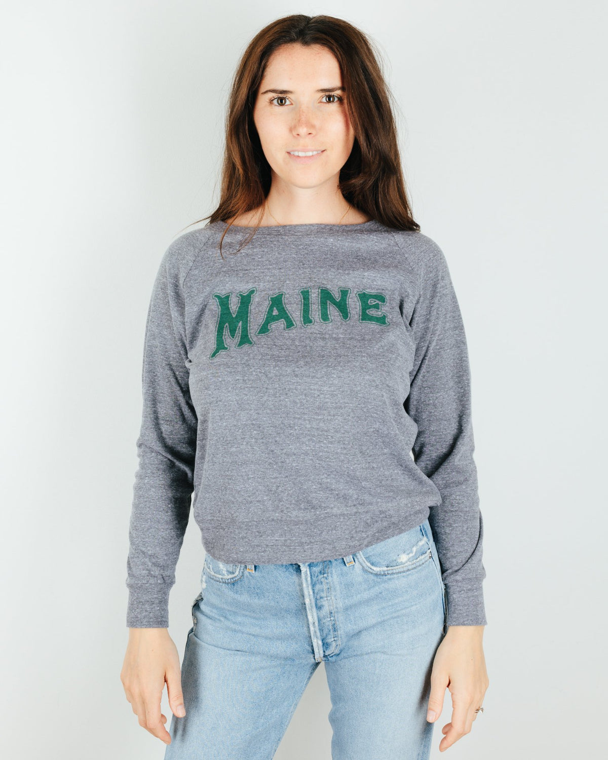 Milo in Maine Clothing Camp Maine Raglan Pullover in Athletic Gray