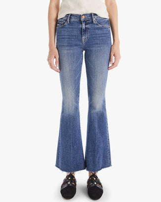Mother Denim The Weekender Fray in Walking On Coals