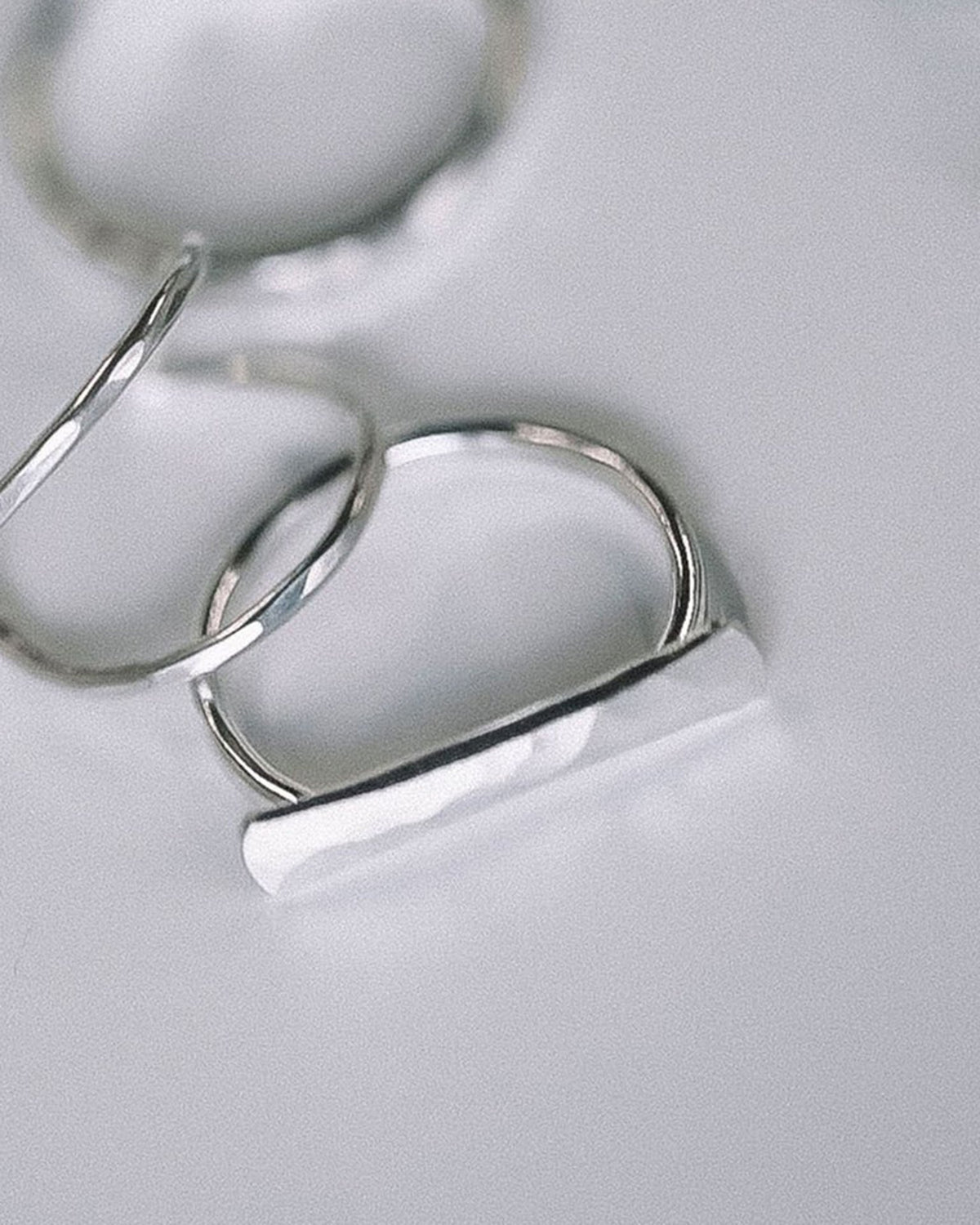 Nashelle Jewelry Faceted Bar Ring in Silver