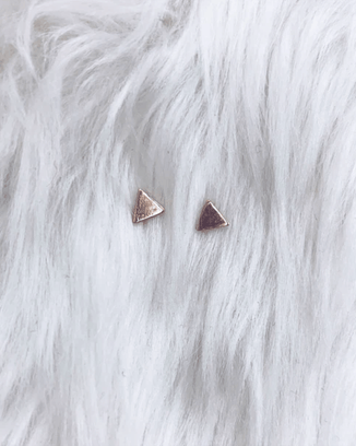 Nashelle Lucky Mini Triangle Posts in Silver 