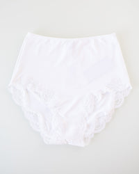 Only Hearts Lingerie Del w/ Lace High Cut Brief in White