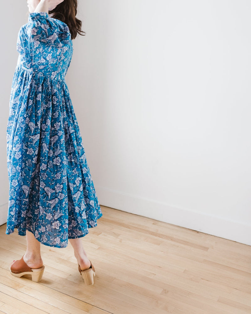 Sundry Clothing Blouson Sleeve Midi in Perrin Paisley