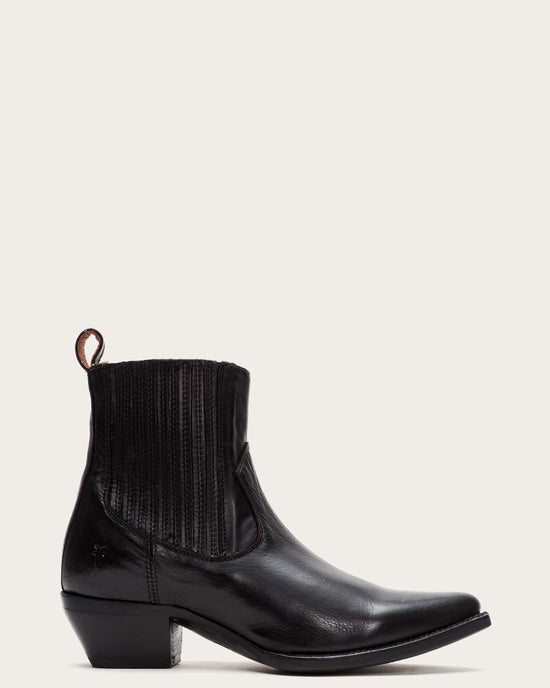FRYE Sacha Chelsea in Black 