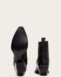 The Frye Company Shoes Sacha Chelsea in Black