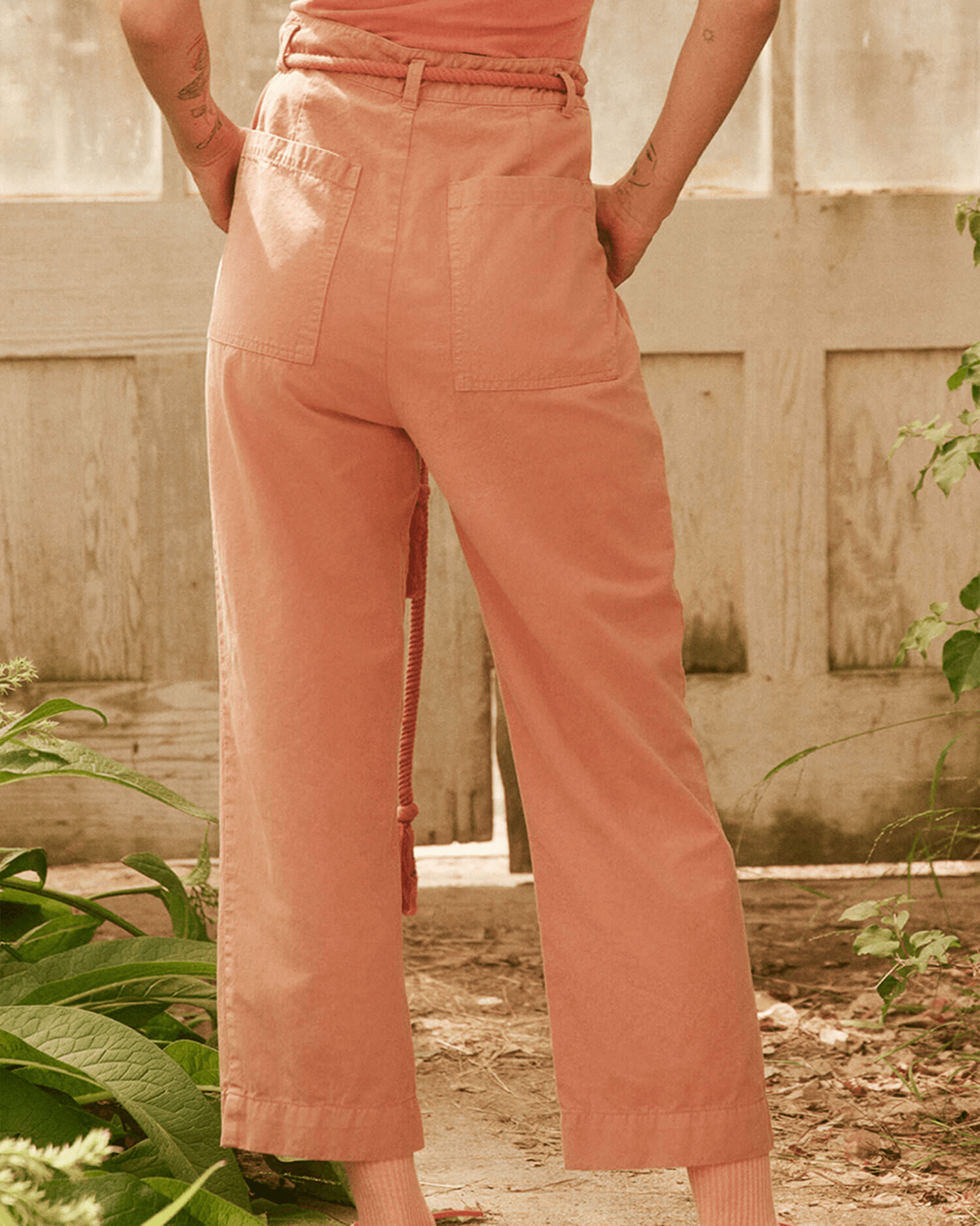 the Great Clothing The Voyager Pant in Washed Rose
