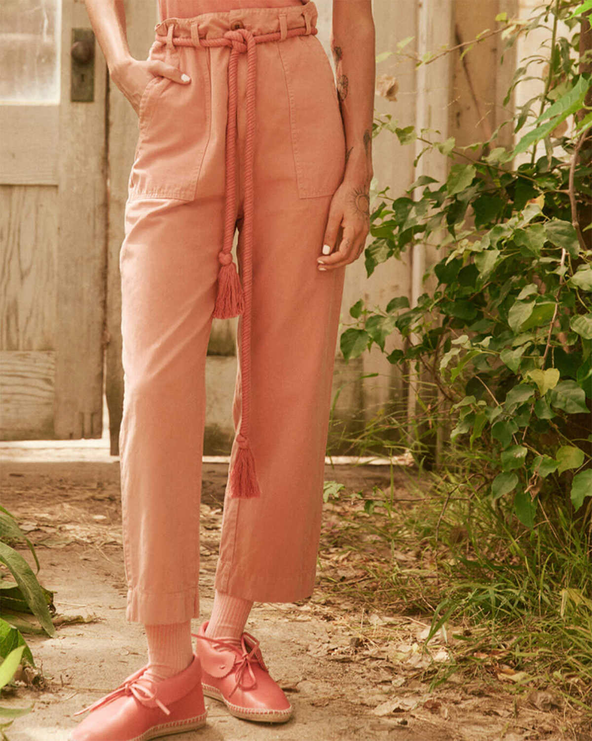 the Great Clothing The Voyager Pant in Washed Rose