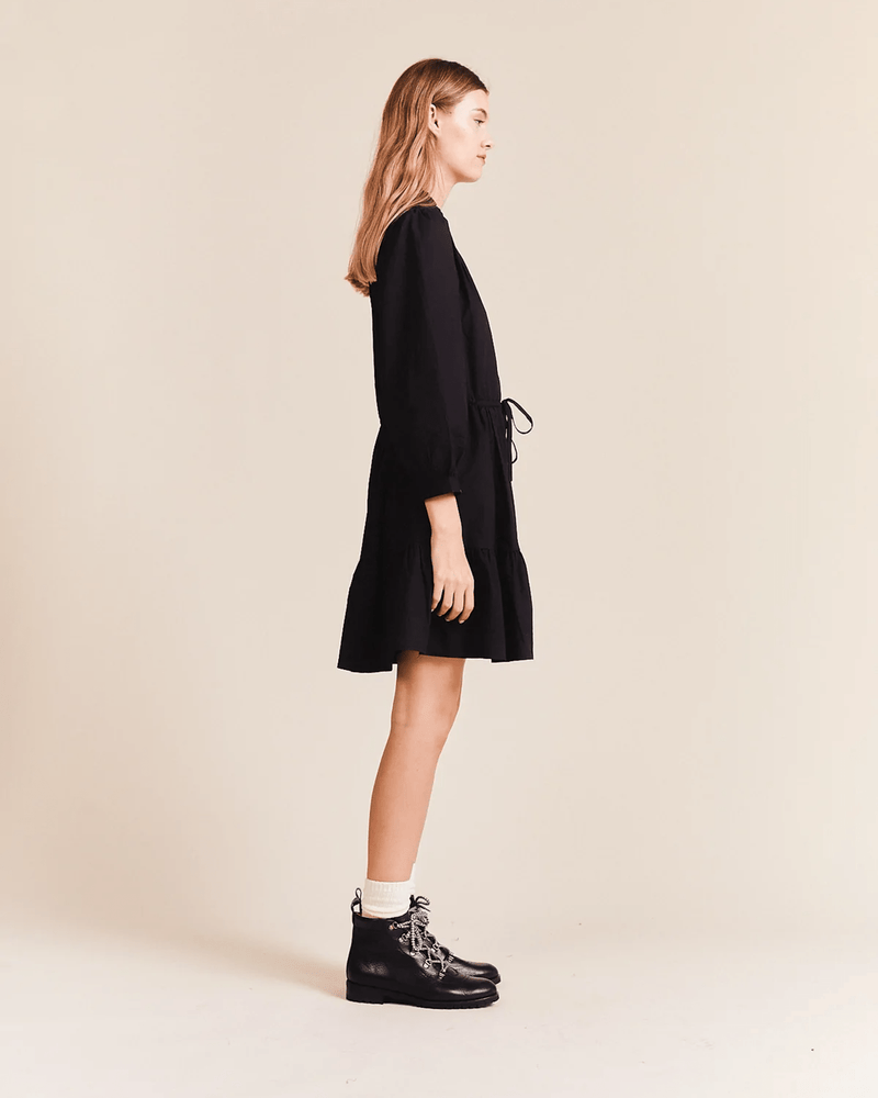 Trovata Birds of Paradis Clothing Yulia Shirtdress in Black