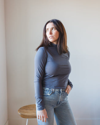 Velvet by Graham & Spencer Clothing Kenna L/S Crop Turtleneck in Zinc