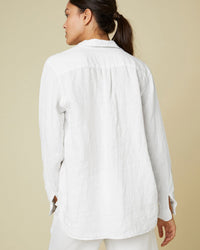 Velvet by Graham & Spencer Mulholland Button Down in White 