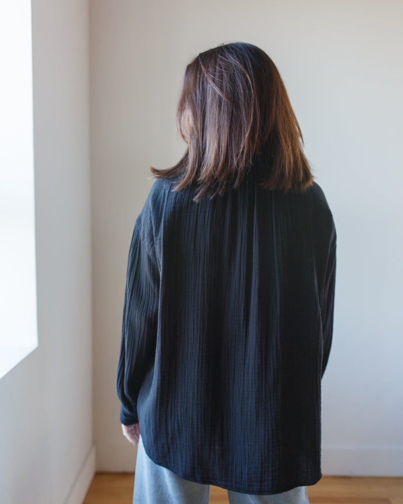 XiRENA Clothing Atlee Top in Black