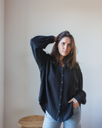 XiRENA Clothing Atlee Top in Black