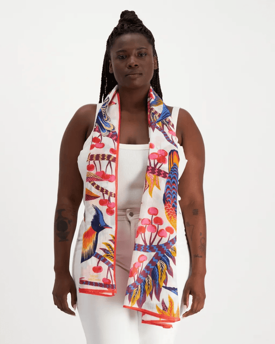 Inoui Editions Accessories White Scarf 100 Cerise in White